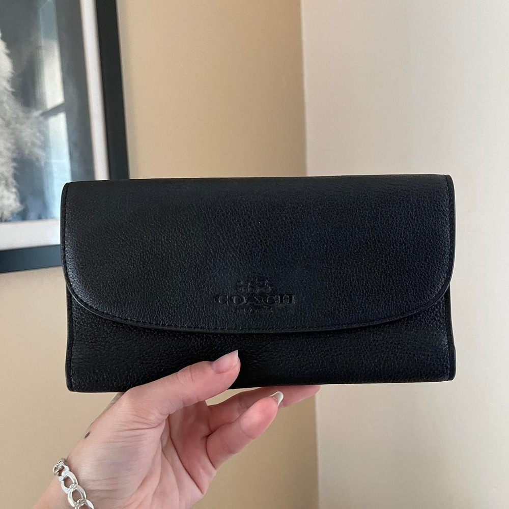 Y2K 2000s Coach Leather Tri-Fold Wallet / Clutch